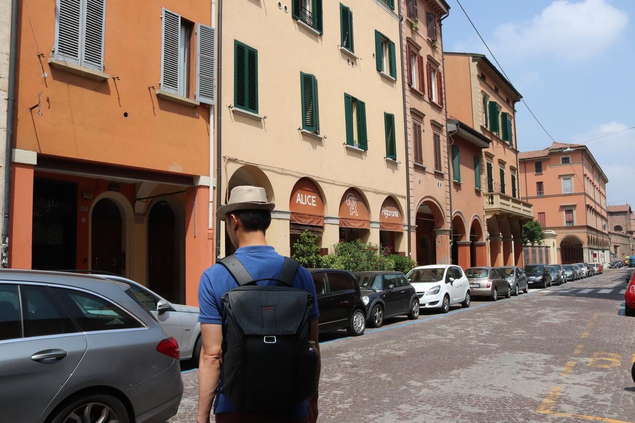 Lovely Studio D'Azeglio By Studio Vita بولونيا المظهر الخارجي الصورة